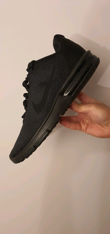 new nike trainers mens